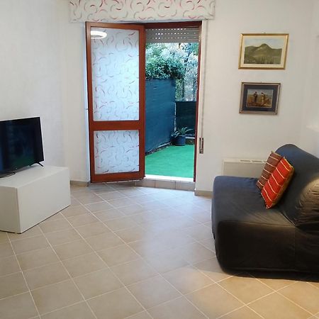 Appartamento Serena Gardone Riviera Luaran gambar